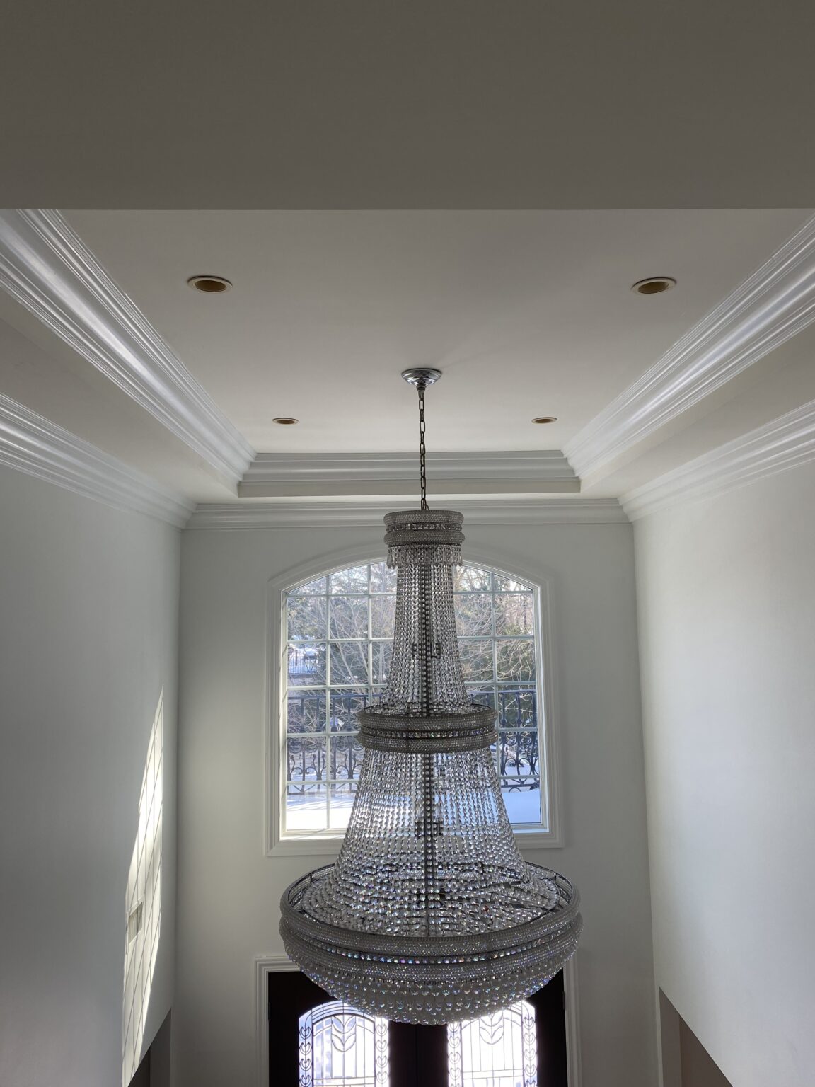 Professional foyer painting in Syosset NY by Royal Plus Painting